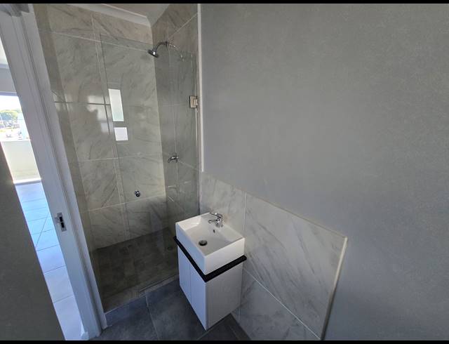 1 BEDROOM APARTMENT TO LET IN TABLE VIEW
